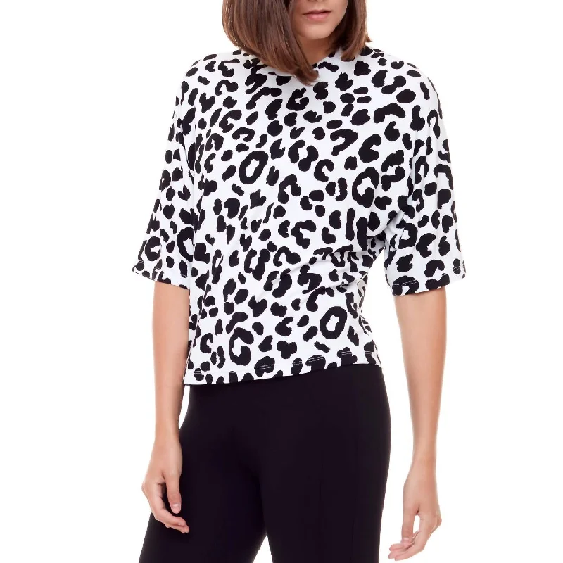 Bamboo Lynx Print Crewneck Top In Black/white