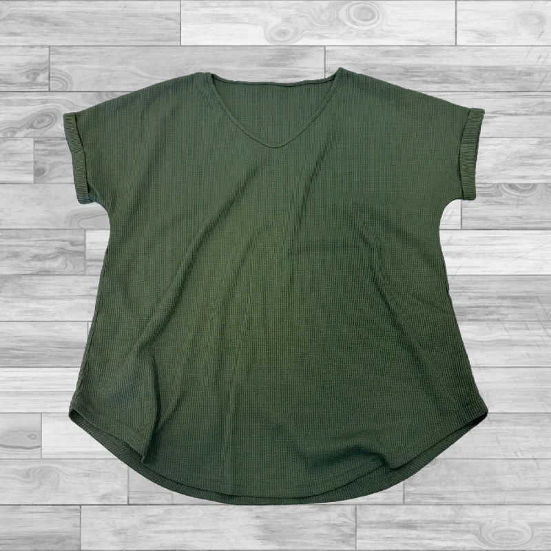 Green Top Short Sleeve Clothes Mentor, Size L